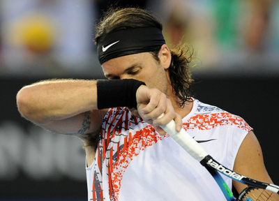 モヤ 全豪初戦でクーベックに敗れる