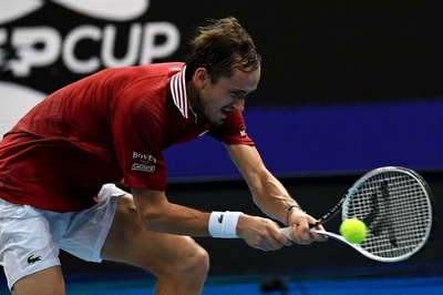 メドベとズベレフ快勝、母国の望みつなぐ ATPカップ
