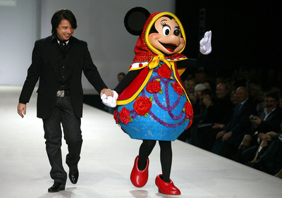 ＜08/09年秋冬モスクワ・コレクション＞ヴァレンティン・ユダシュキン、新作を発表