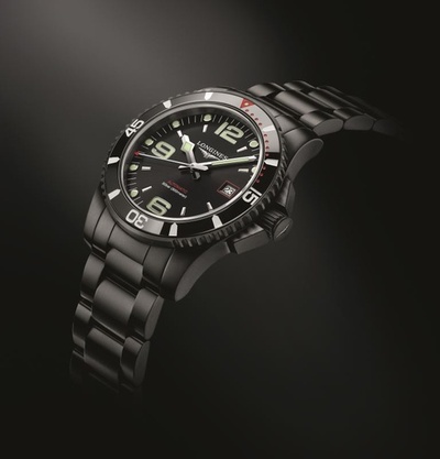 「ロンジン」ハイドロコンクエスト“ブラックアウト”日本限定モデル発売へ