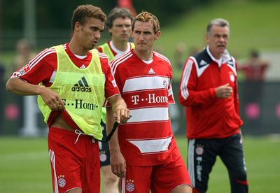 バイエルン 07-08シーズンに向け初のチーム練習を行う