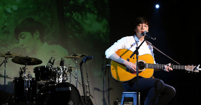 歌手ロイ・キム、初のフルアルバム発売