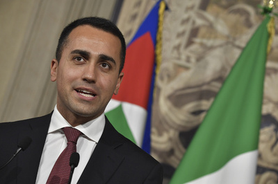 イタリア「五つ星」再び連立模索、閣僚人事で歩み寄り