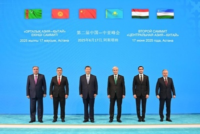 中国 中央アジア5か国と恒久的善隣友好協力条約を締結