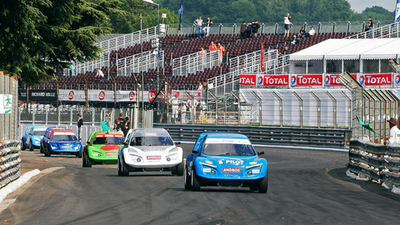 電気自動車レースカー、フランスで大会