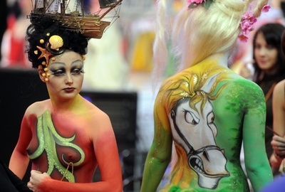 ボディーペインティングのショー、ロシア