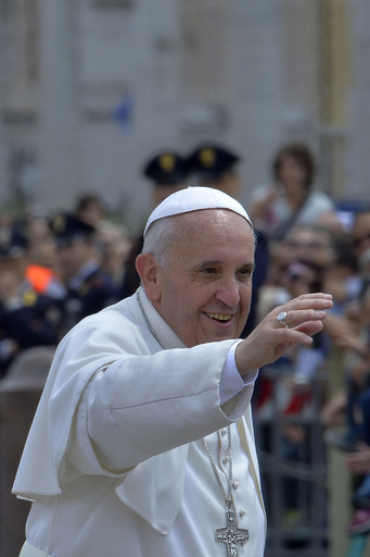 法王が悪魔払い？ローマ法王庁が否定