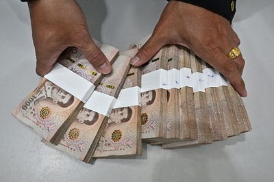 公務員4人の口座から計84億円、発覚後解雇 タイ