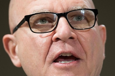 トランプ大統領、マクマスター補佐官の解任を決断 米報道