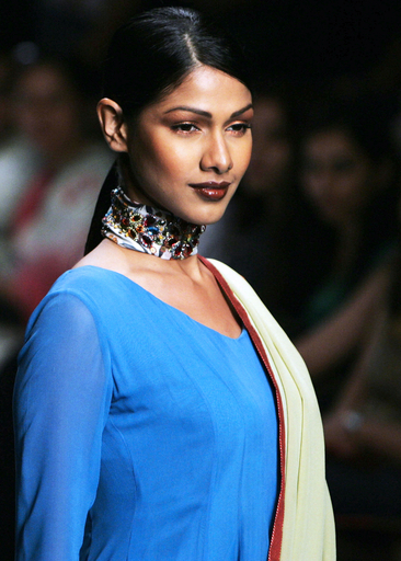＜07/08年秋冬インド・ファッション・ウィーク＞Krishna Mehta、新作を発表 - インド