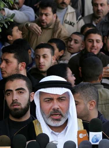 パレスチナ自治区へ資金提供1億ドル超、アッバス議長を支援 - イスラエル