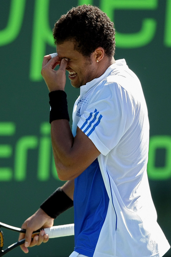 ツォンガ 3回戦でベネトーに敗れる