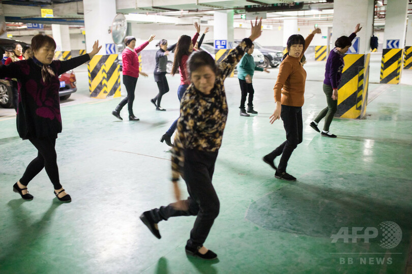 躍動するおばさんたち 中国 当世 広場ダンス 事情 3 なぜ彼女たちは踊るのか 写真4枚 国際ニュース Afpbb News