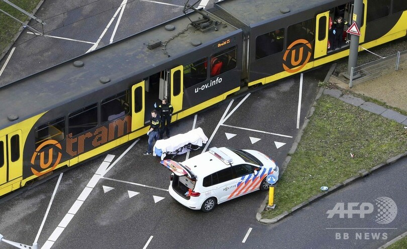 オランダ銃撃、容疑者を逮捕 死者3人、テロの可能性