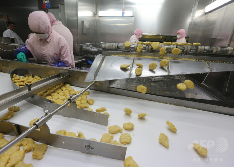 上海食肉工場の期限切れ問題、警察が事情聴取 中国 上海食肉工場の期限切れ問題、警察が事情聴取 中国