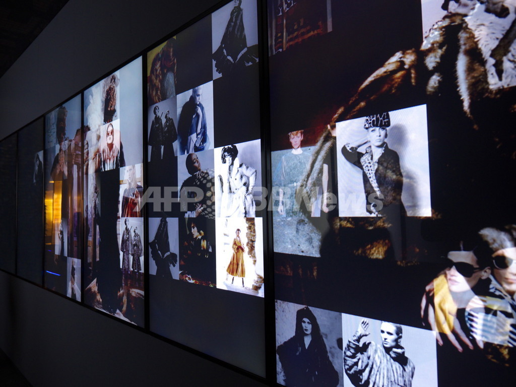 フェンディ世界巡回展「FENDI-UN ART AUTRE」、3日から