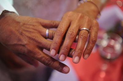 有名女優、スター俳優との結婚を9年隠していたと暴露 バングラデシュ