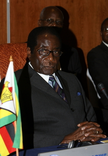 ジンバブエ連立交渉、野党党首不在で次週に延期