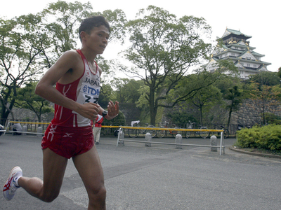 佐藤智之 男子マラソン13位で終える