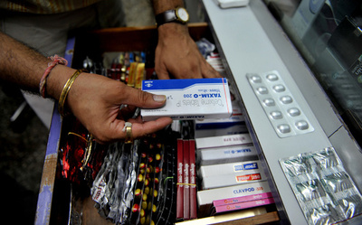 高まる薬剤耐性菌リスク、インドの抗生物質多用が世界の問題に