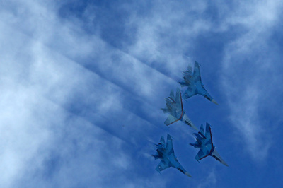 国際航空ショー「MAKS」開幕、華麗な曲芸飛行披露 ロシア