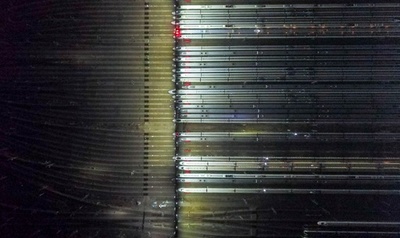 春節の出動を待つ高速鉄道 中国・武漢