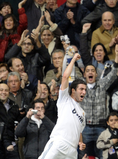 レアル・マドリードがラシンを下し首位に浮上、セビージャとデポルティボも勝利