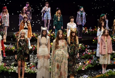 タイ発ブランド「スレトシス」で開幕、東京ファッションウィーク15/16秋冬