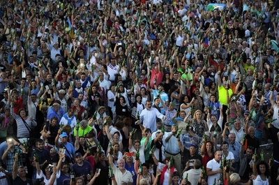 地酒シードラの祭り、世界記録挑戦イベントも スペイン・ヒホン