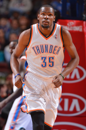 サンダーがシクサーズ下す、デュラントがトリプルダブル