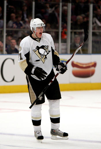 ペンギンズ 3連勝で決勝へ王手