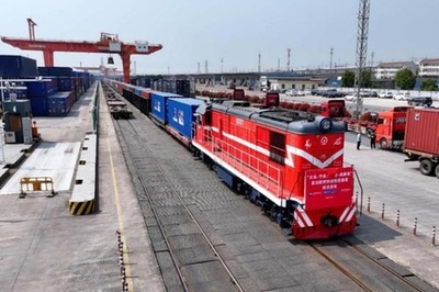 中国・舟山港：全世界につながる埠頭　