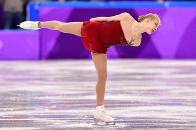 フィギュア団体戦・女子SPで5位のテネル