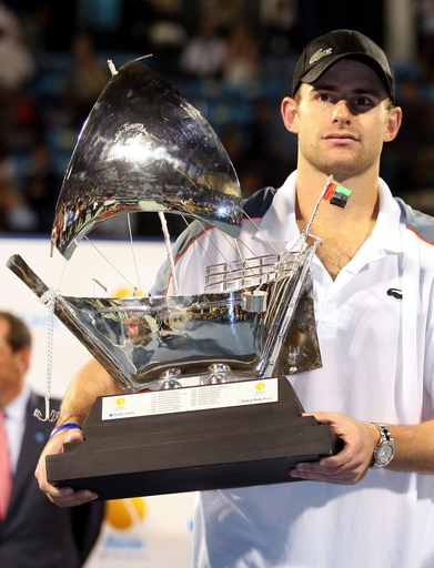 ロディック ドバイ・テニス選手権制す
