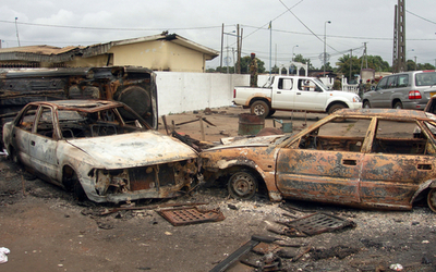 ガボン大統領選めぐり暴動、3人死亡