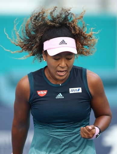 勝ち急いだ大坂が反省「未熟だった」、逆転負けに落胆 マイアミOP