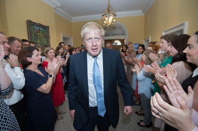 ジョンソン新首相、EU離脱に向け新内閣 閣僚の大半入れ替え