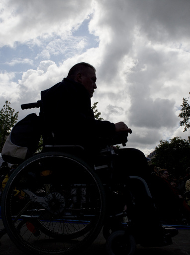 仮想現実トレーニングなどでまひの状態が大きく改善、研究