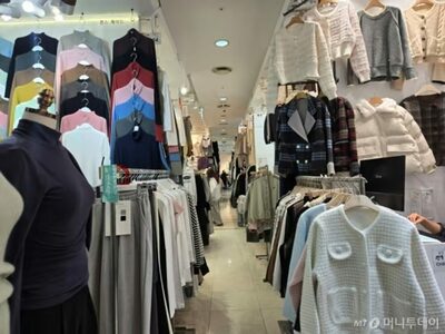 “消えた秋”…韓国アパレル業界、「秋物」の在庫処分に四苦八苦