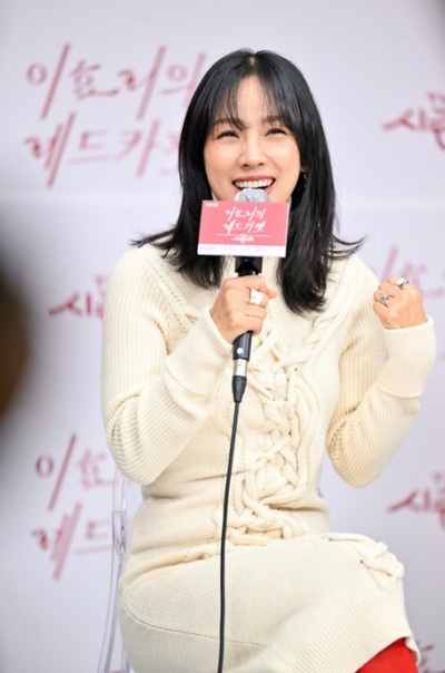 イ・ヒョリ、KBSトークショーMCに