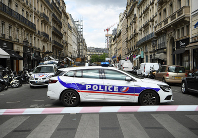 仏パリ郊外で女性と子ども4人を刺殺か 男を逮捕