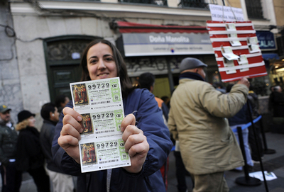 経済危機のスペイン、高額宝くじの当選番号 まもなく発表