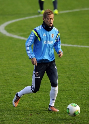 サッカー日本代表がオランダ戦控え最終調整