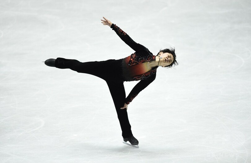 羽生と宇野が男子FSでワンツー、日本は首位守る フィギュア国別対抗戦