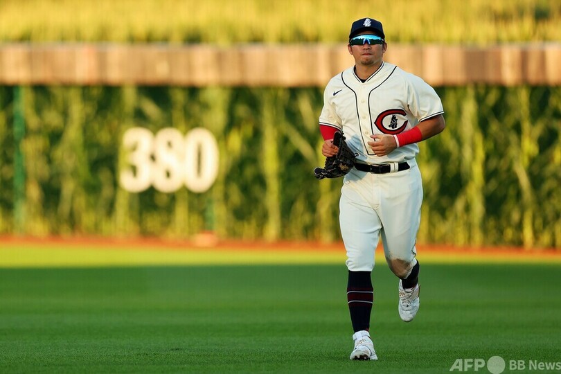 『フィールド・オブ・ドリームス』でMLB戦 カブス鈴木が活躍