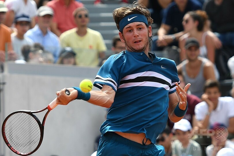 ジョコビッチが13年連続の全仏3回戦へ、ディミトロフは死闘制す