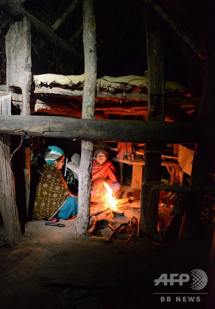 生理中の女性が「隔離小屋」で死亡し親族逮捕、ネパールで初の逮捕例か