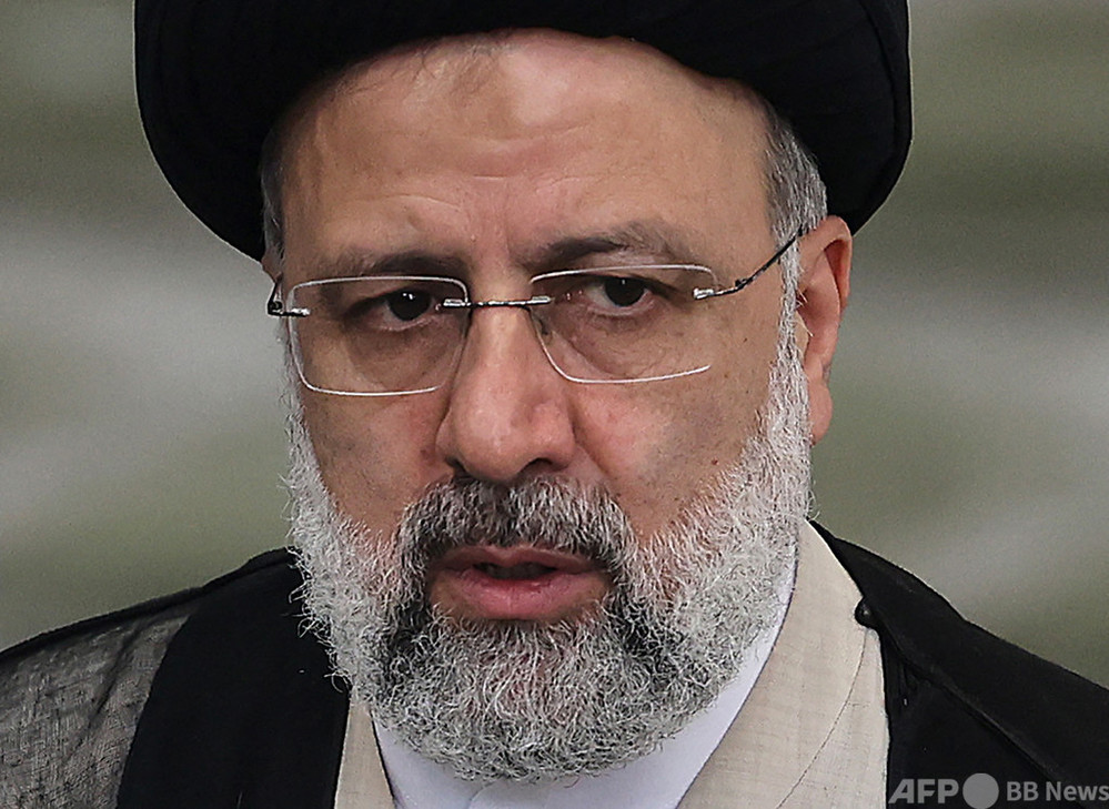 イラン新大統領が就任 超保守派のライシ師