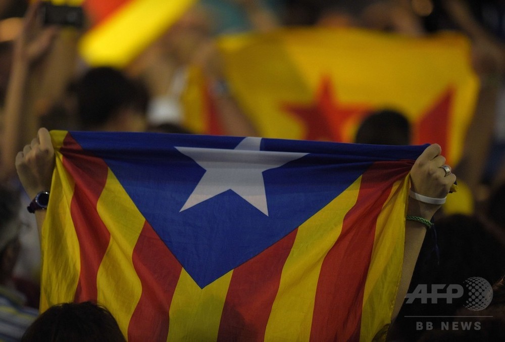 カタルーニャ州議会選、独立派が過半数を確保 スペイン 写真2枚 国際ニュース：AFPBB News