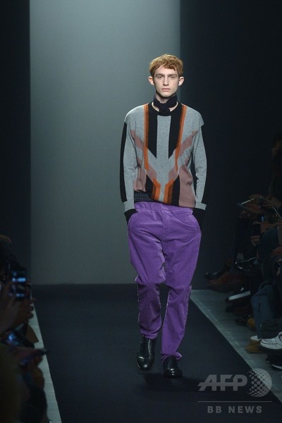 コーデュロイ素材で快適さを追求、「ボッテガ・ヴェネタ」15/16年秋冬メンズ